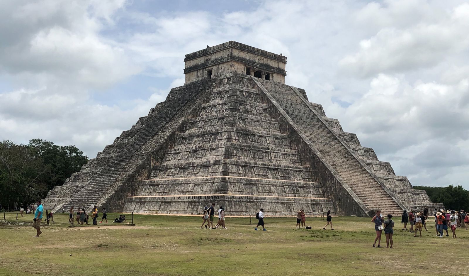 El Castillo en Chichen Itzá