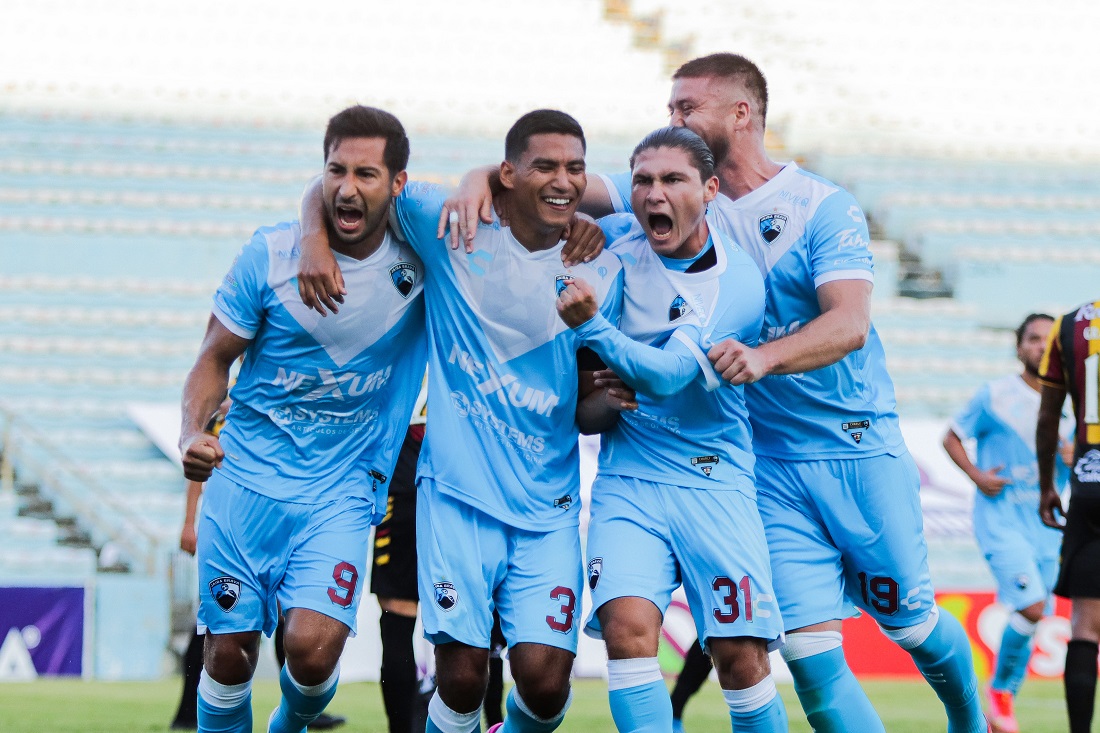 El debut de la Jaiba Brava