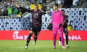 México derrotó 3-0 a Guatemala