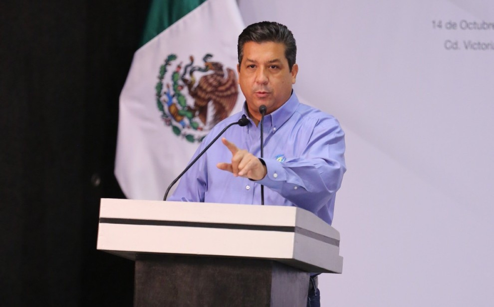 Rechaza gobernador espiar a familia de AMLO