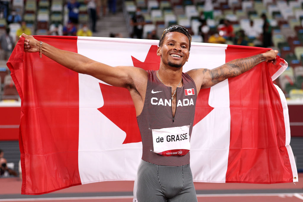 Andre De Grasse ganó el oro en los 200 metros