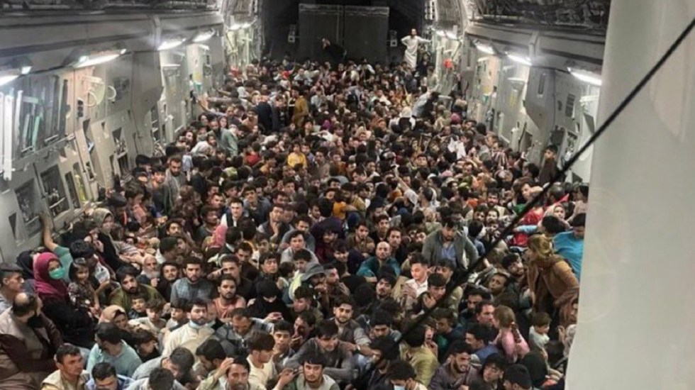 El destino de los refugiados afganos divide a los republicanos en EEUU. Un grupo está a favor de recibirlos, otro asegura será una catástrofe