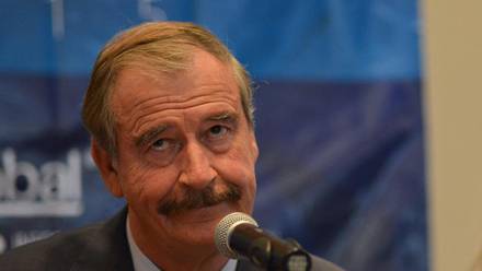 El ex presidente Vicente Fox aseguró que si AMLO no tiene nada que temer, entonces podría salir a caminar algunas cuadras sin una escolta.