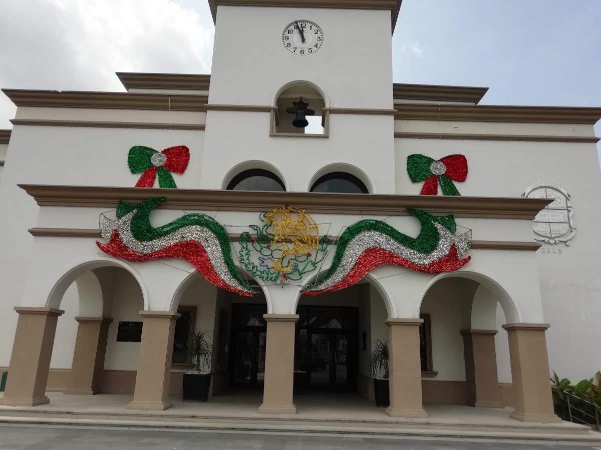 edificios públicos ya están adornados