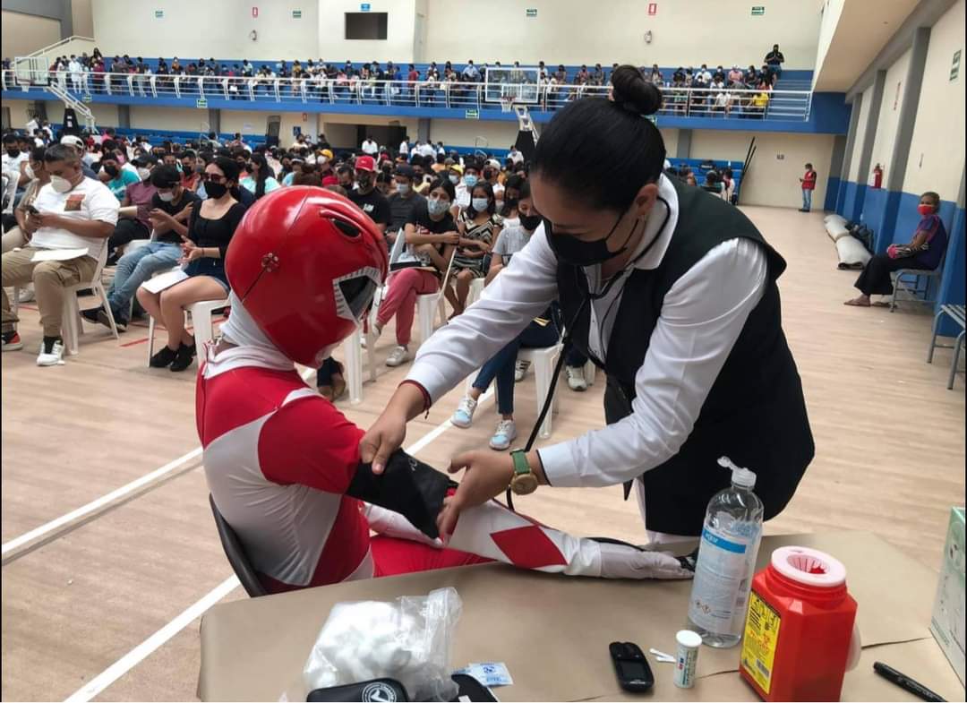 jóvenes rompen récords de vacunación