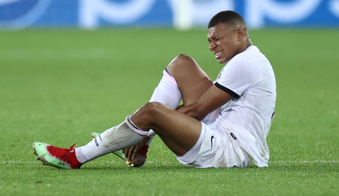 Kylian Mbappé estaría fuera del partido contra el Lyon