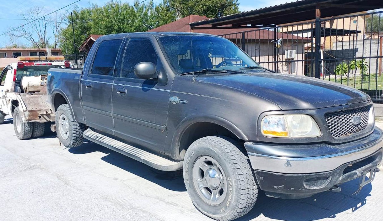 detienen-delincuentes-poncha-llantas