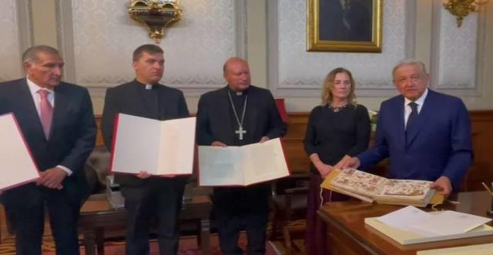 envían el material histórico