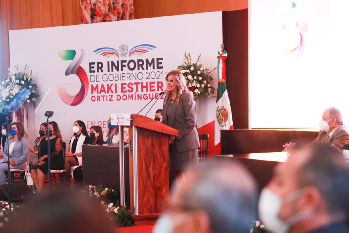 Rindió su Tercer Informe la alcaldesa