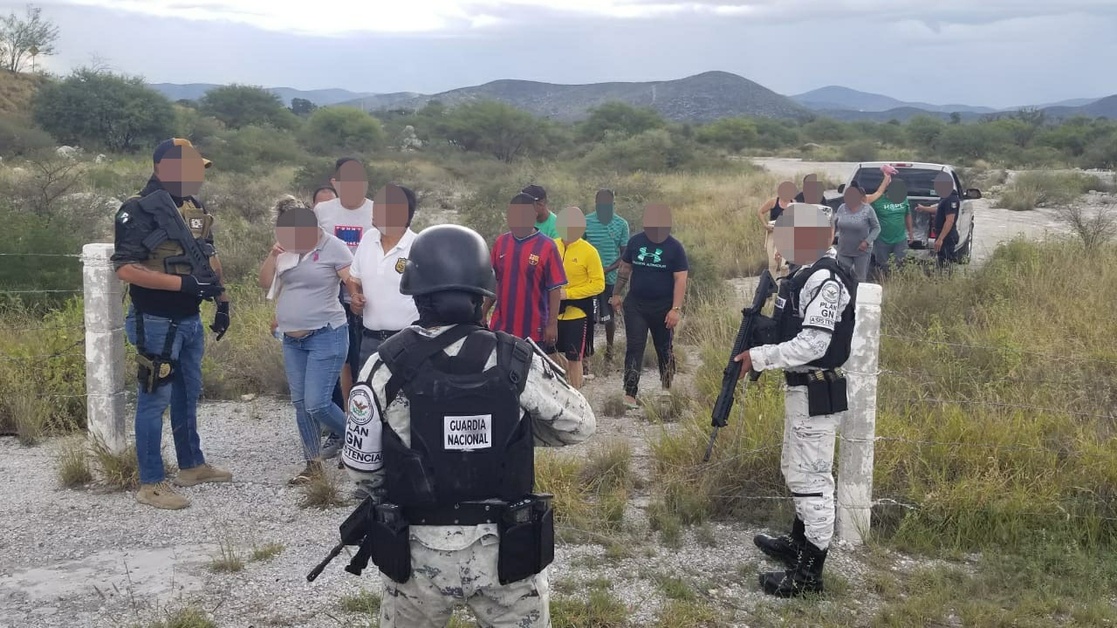 secuestra grupo armado 38 migrantes