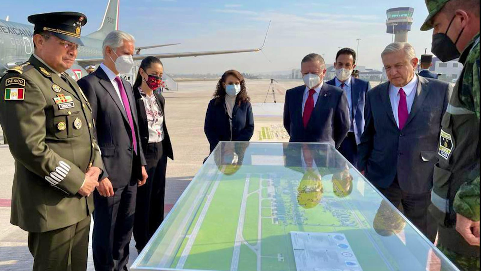 A raíz de la cancelación del NAIM y el poco avance en Toluca y CDMX, algunos críticos señalan que el gobierno falló en su plan aeroportuario.