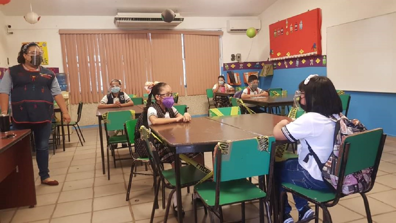 Maestros de Tampico sin inmunidad al Covid-19