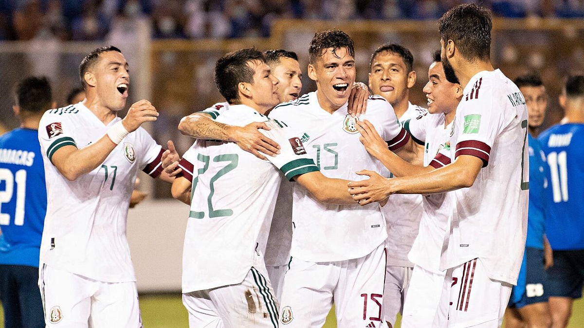 México vence a El Salvador