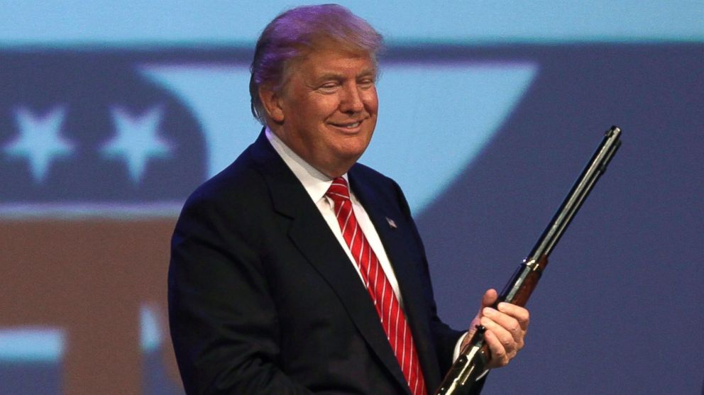 Según el New York Times, el ex-presidente, Donald Trump, discutió la posibilidad de enviar 250,000 soldados a la frontera con México.