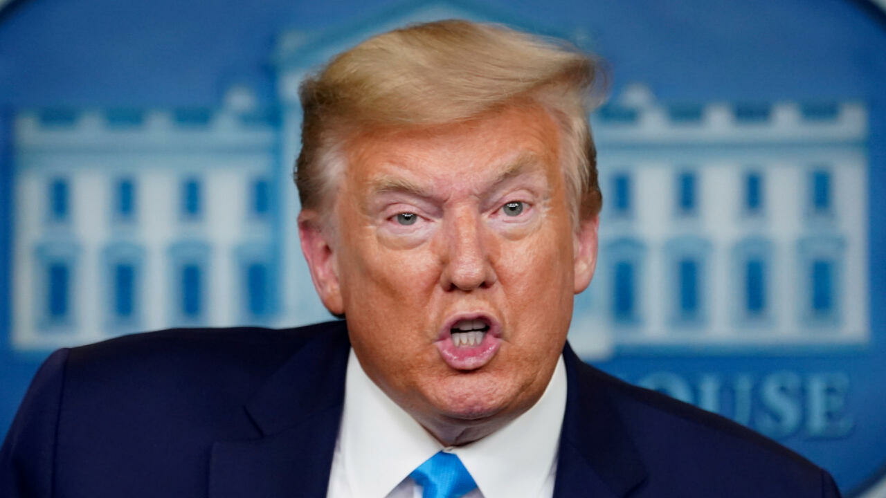 El ex presidente de Estados Unidos, Donald Trump, pide a juez que ordene a Twitter reactivar su cuenta. Asegura que fue censurada injustamente