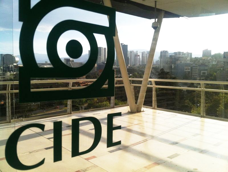 El CONACYT de la 4T acusa a grupos de interés del CIDE de oponerse al cambio en la institución ante el proceso de designación del director.