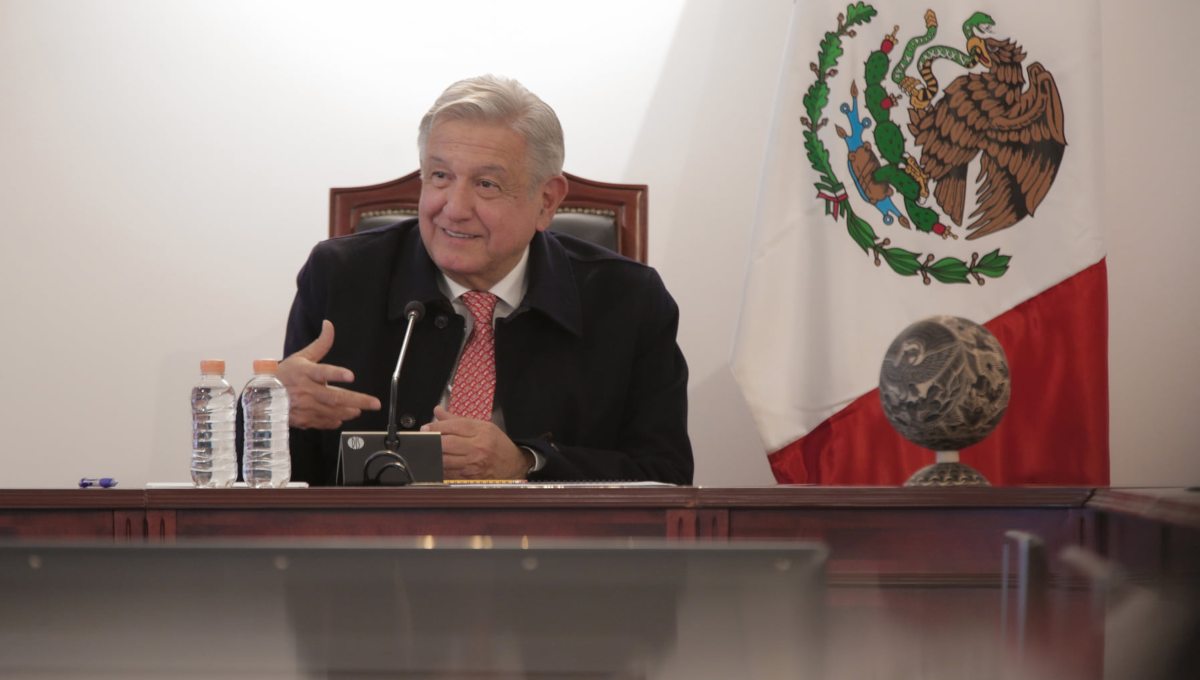 Human Rights Watch sugiere que AMLO "debería seguir su propio consejo" y no maltratar a los migrantes que entran al país.