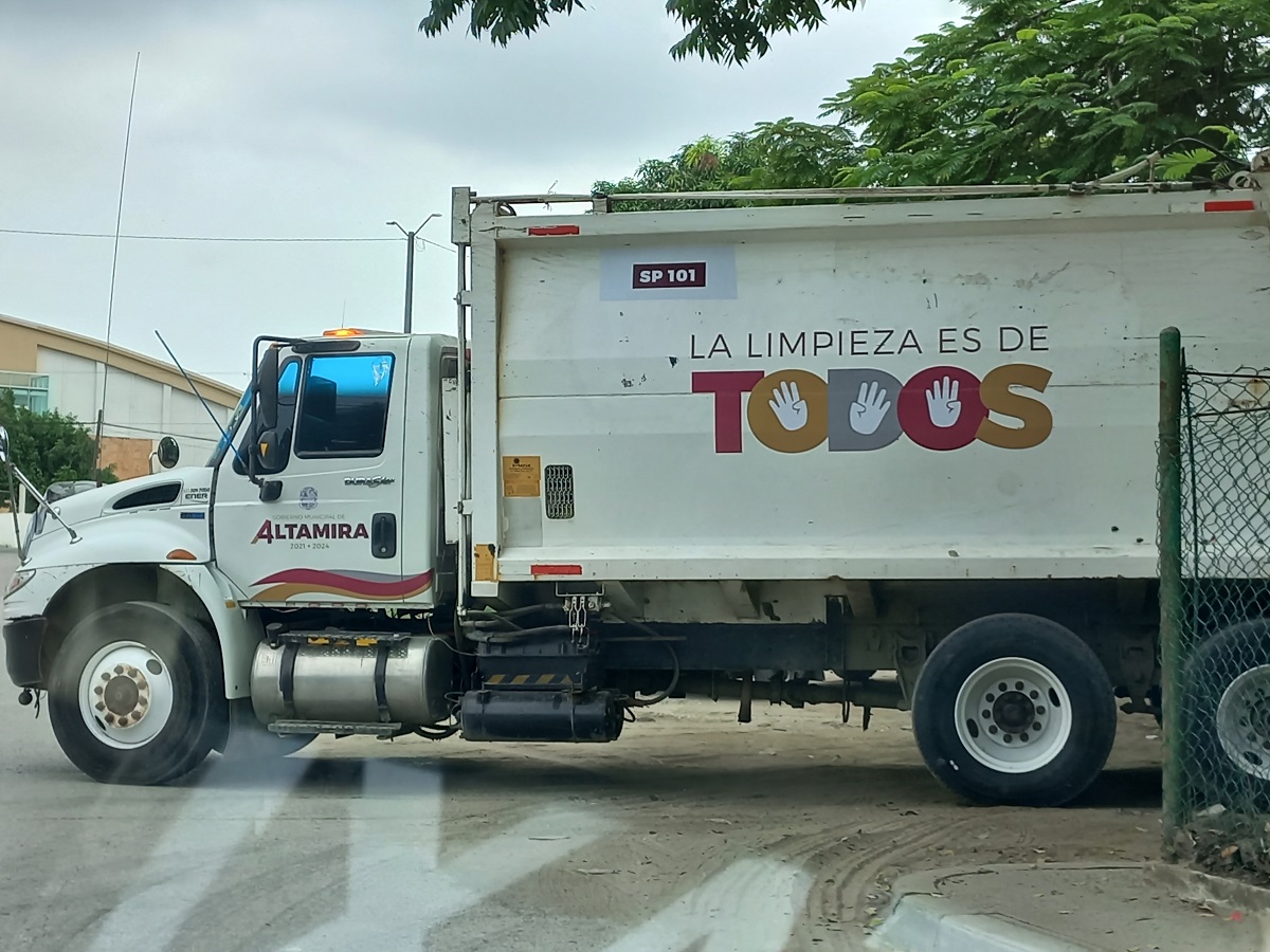 Adquiere Altamira 10 camiones recolectores de basura