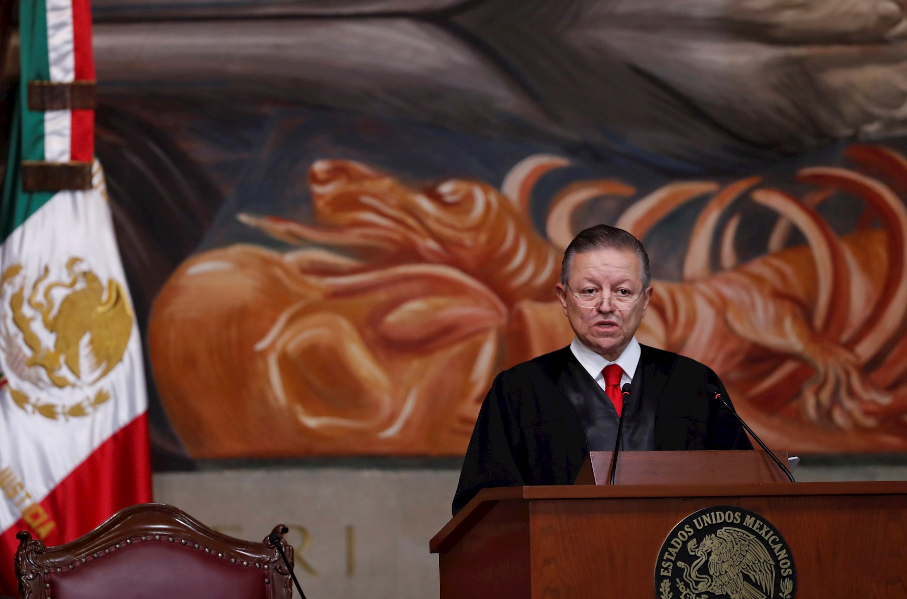 Arturo Zaldívar rinde informe de labores