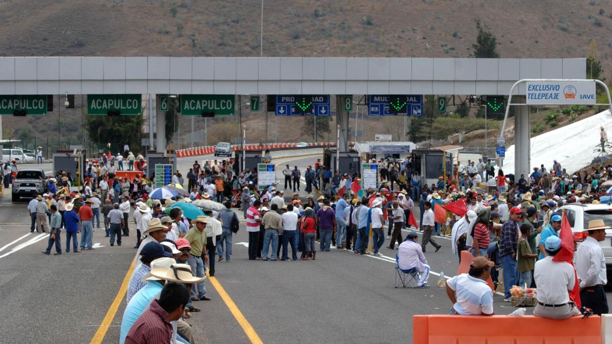 Bloqueo en la Autopista del Sol