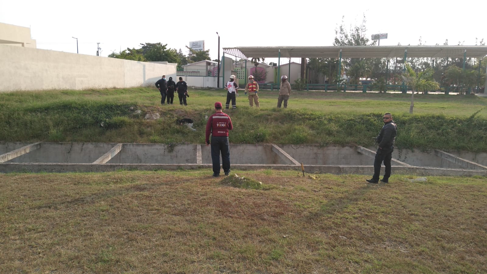 Encontraron un muerto junto a canal en Altamira