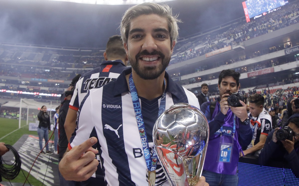 Rodolfo Pizarro está en pláticas con Rayados