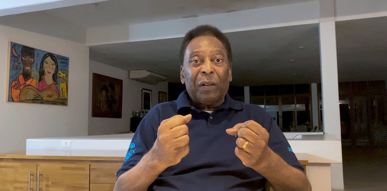Pelé tuvo este jueves su última quimioterapia del año