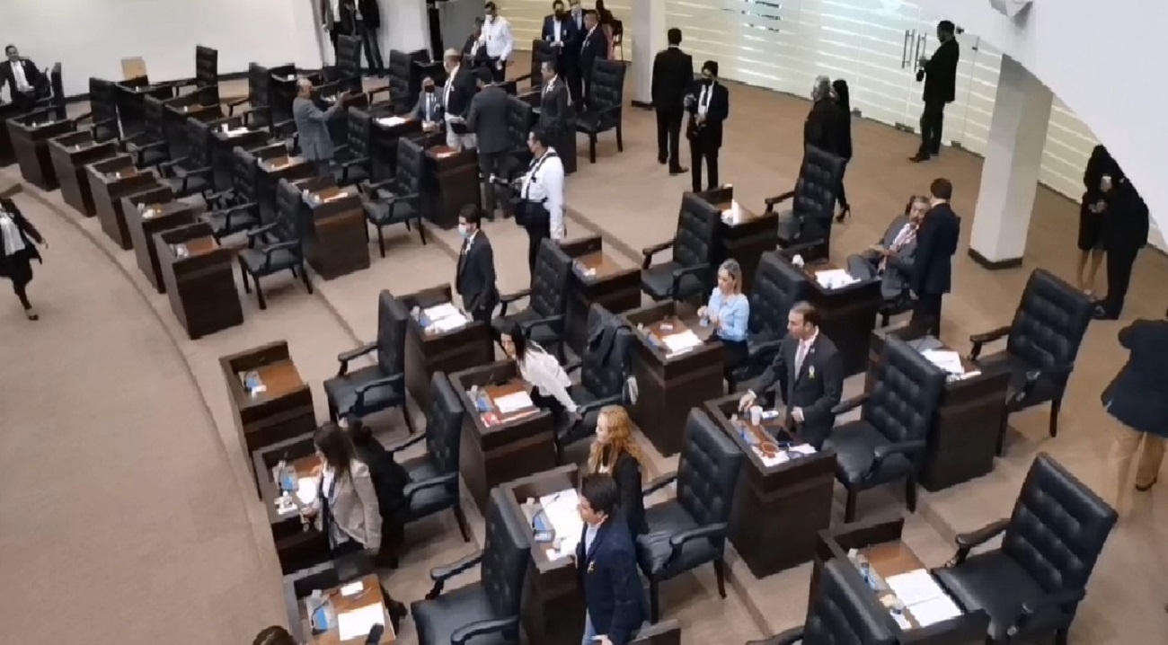 Morena en Congreso de Tamaulipas abandonó sesión