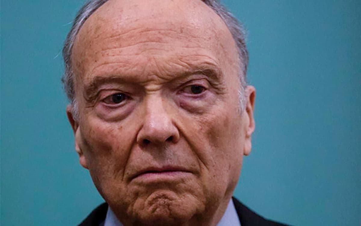 Para fundamentar su caso, familia política de Gertz Manero envía documentos y le piden a la UIF indagar en sus propiedades y movimientos.