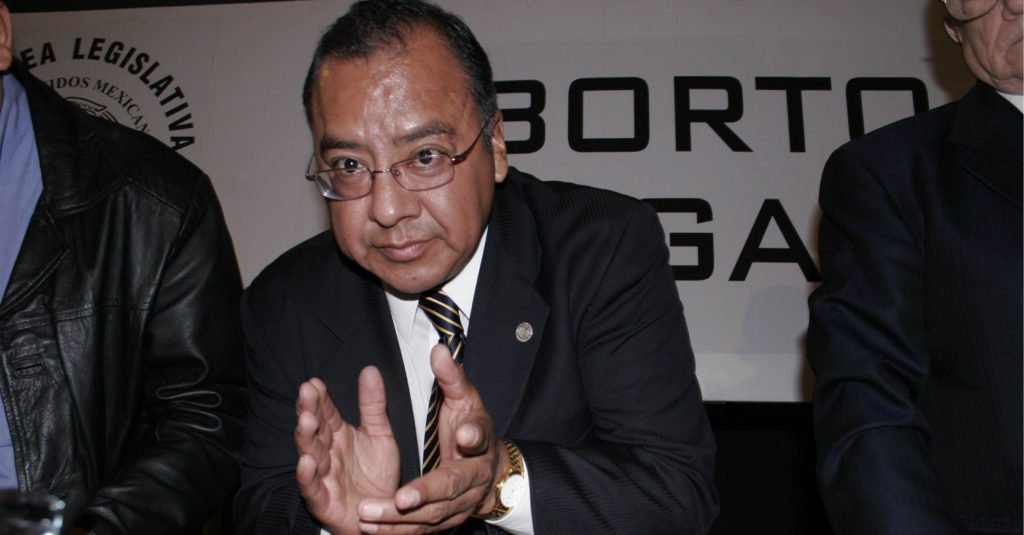 Denuncian al diputado, Nazario Norberto por acoso en agravio de la legisladora panista, Luisa Gutiérrez Ureña.