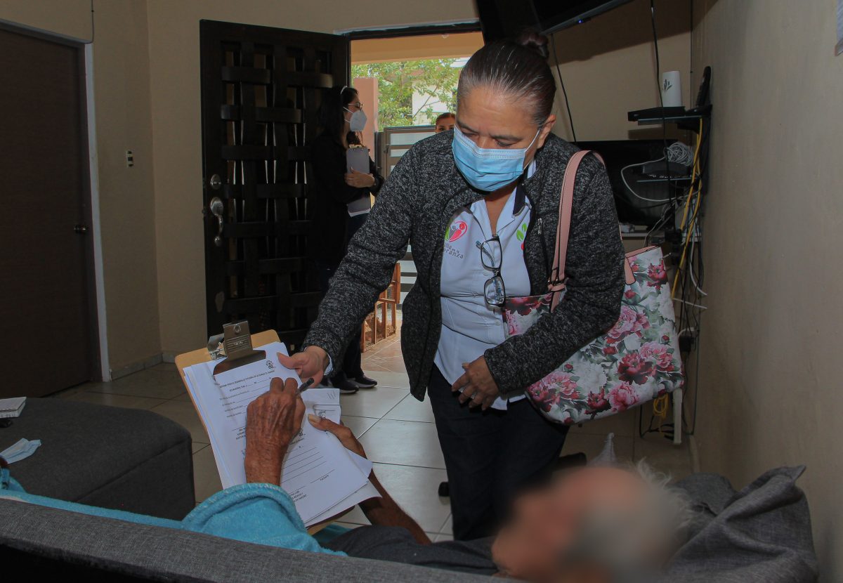 investigan abandono de tres adultos mayores