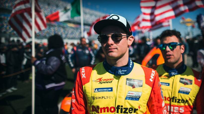 Tras una gran exhibición, el piloto de IndyCar, Pato O'Ward pone en alto el nombre de México al ganar en la categoría LMP2 en Daytona.
