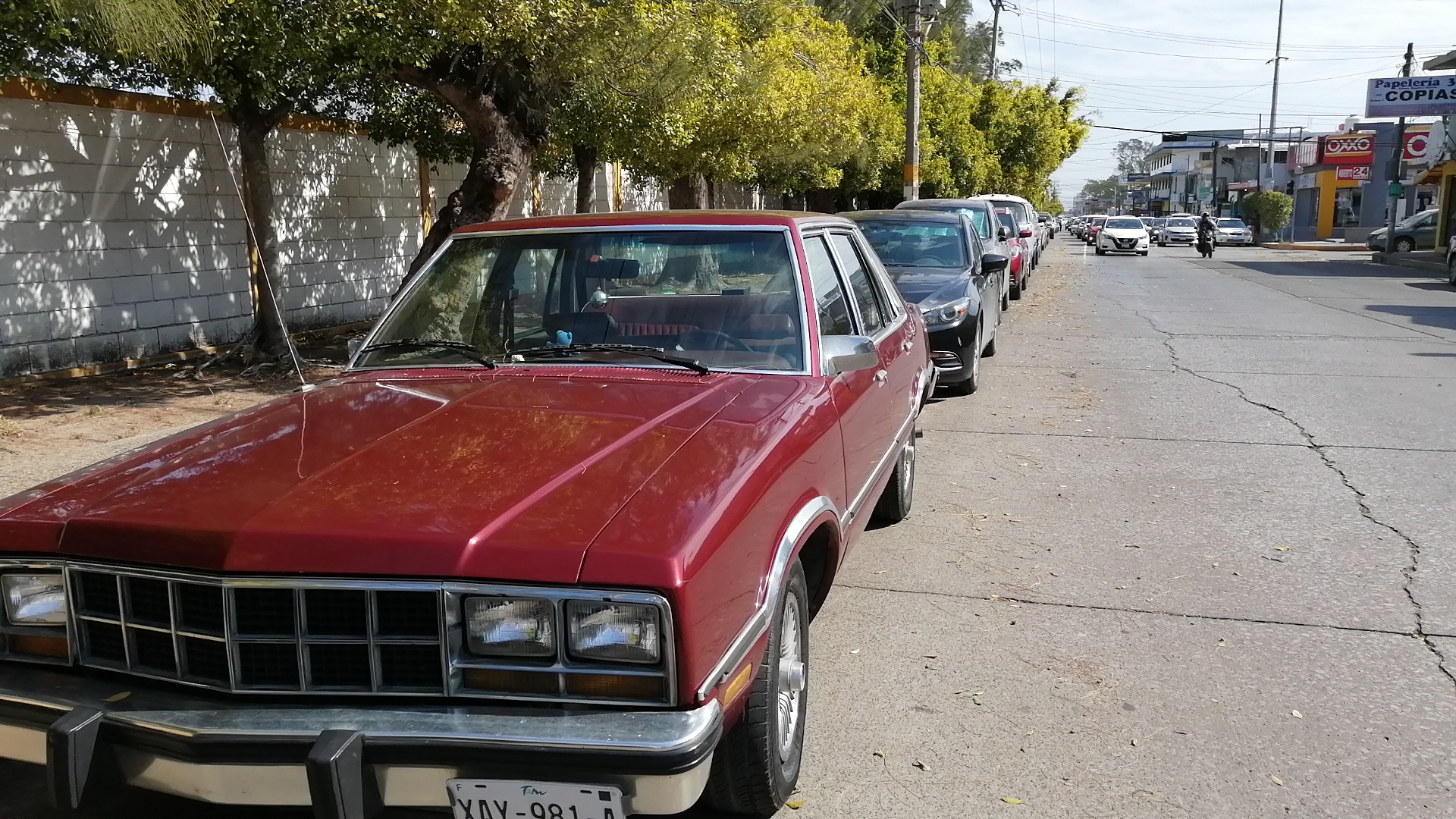 dejaron vehículos para apartar lugares