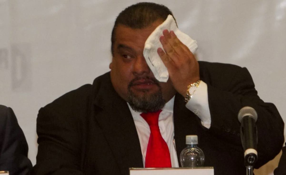 El exlíder del PRI, Cuauhtémoc Gutiérrez, se queda en prisión. El capitalino es acusado de trata de personas y asociación delictuosa.