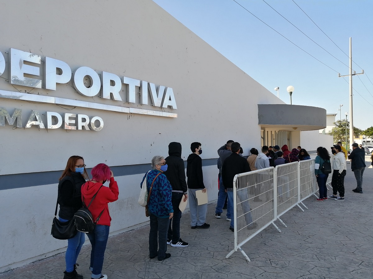 Jóvenes sin interés en aplicarse vacuna anticovid