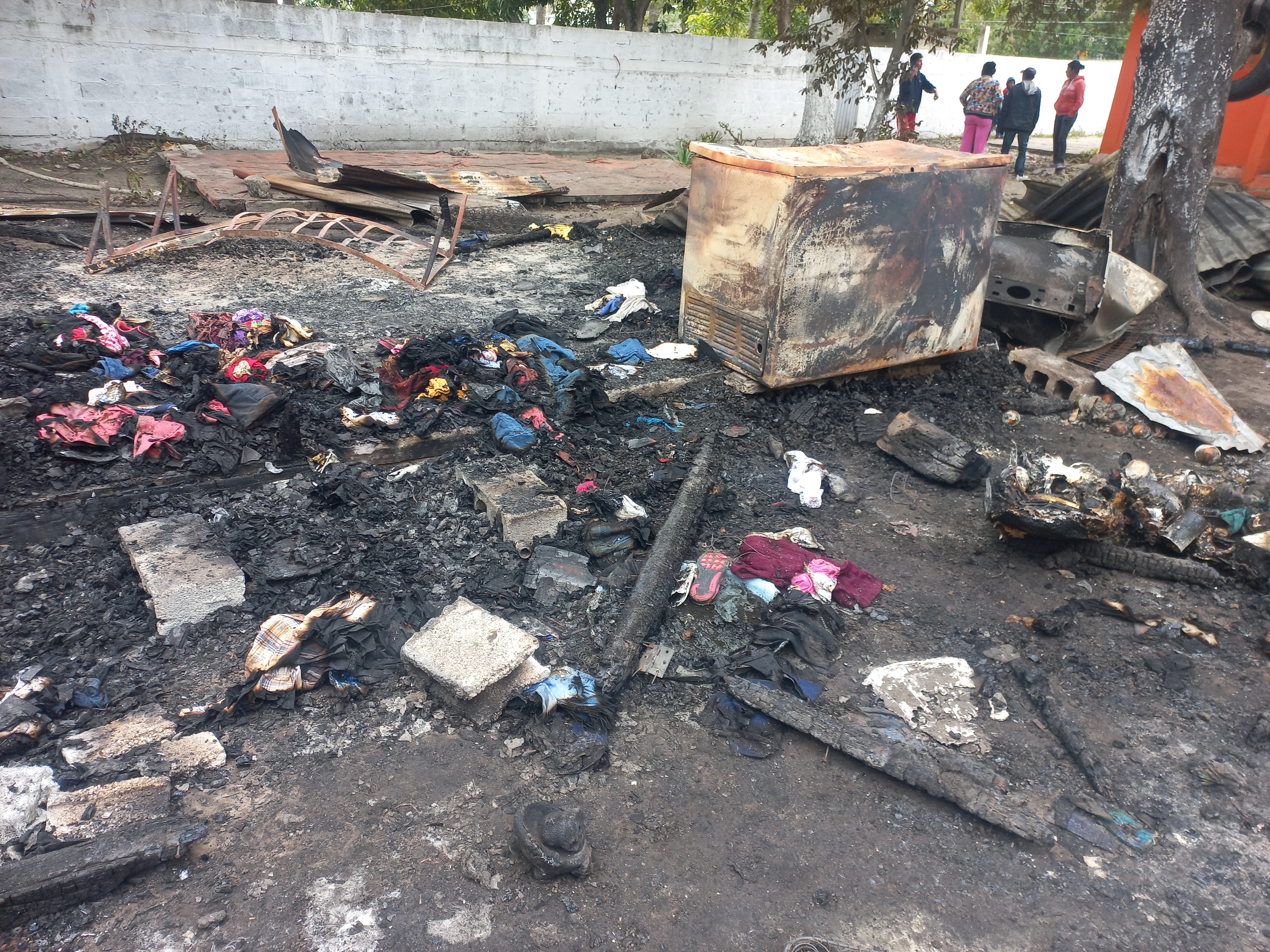 Se incendia casa en Altamira