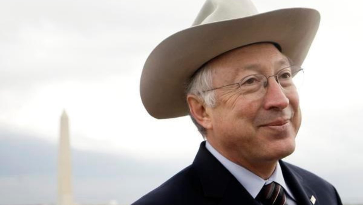 Aunque al principio se mostró renuente, el embajador de Estados Unidos en México, Ken Salazar, se replantea la reforma eléctrica de AMLO