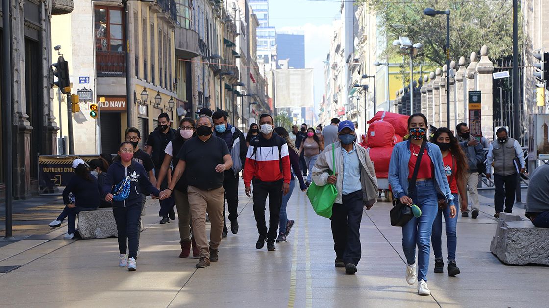 Este martes 15 de febrero, México reporta 21 mil 2017 nuevos contagios por COVID-19; también hubo 643 por esta enfermedad.