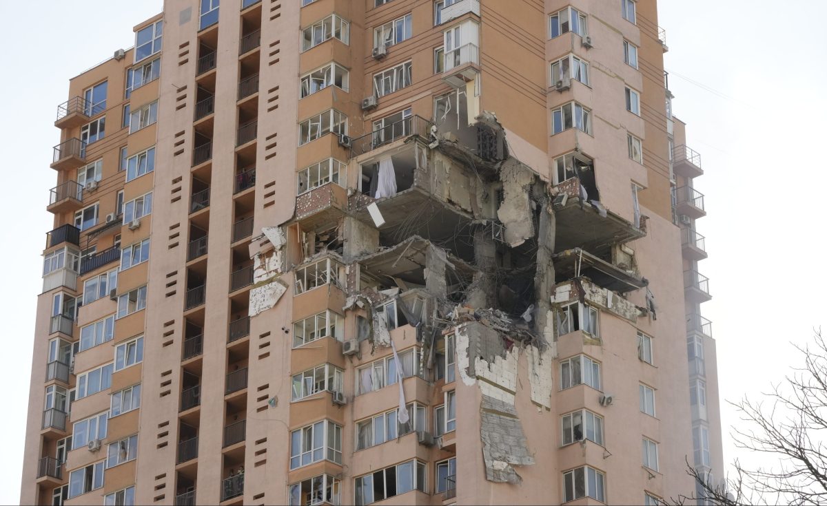 misil ruso en edificio residencial