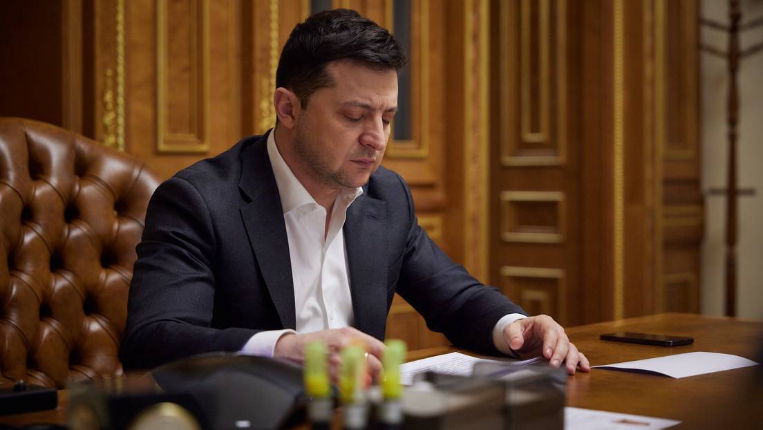 Ucrania acepta enviar una delegación a la frontera con Bielorrusia para negociar con Rusia, informa Zelenski.