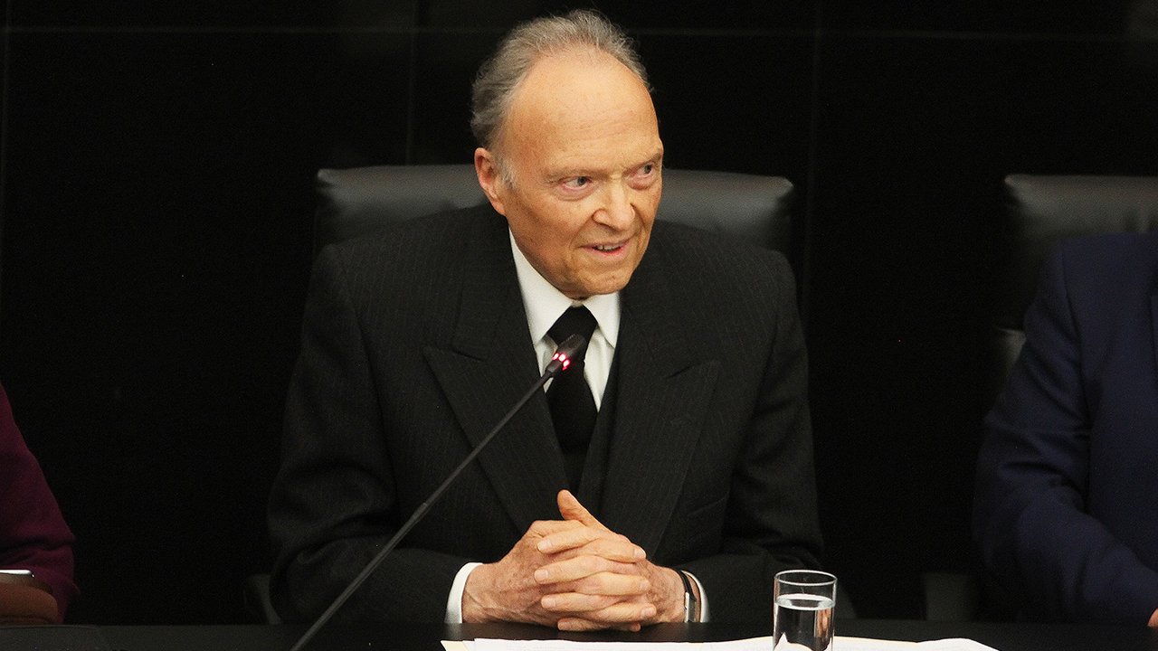 Sale a la luz una residencia más de Alejandro Gertz Manero, esta vez, en Bosques de las Lomas con un valor de 21.7 millones pesos.