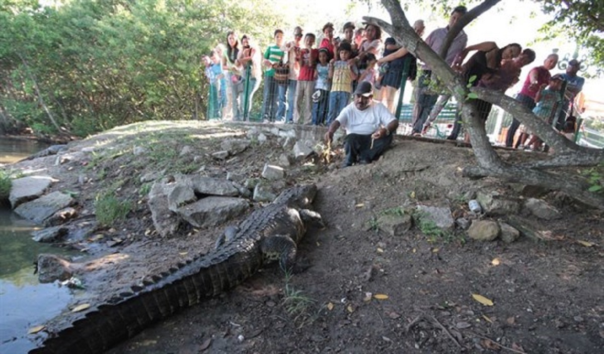 Piden a turistas que no ingresen
