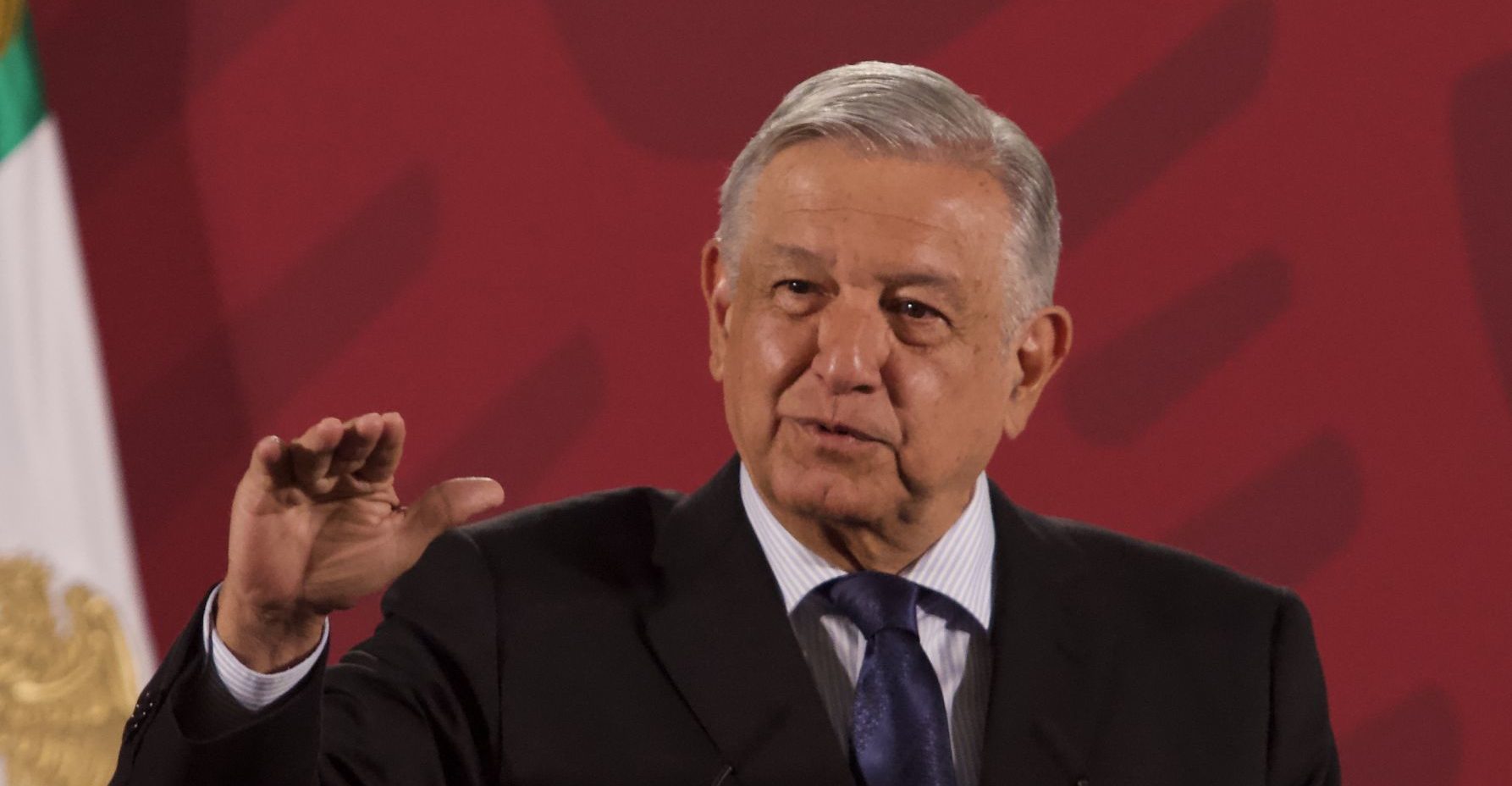 AMLO aseguró que la batalla campal de Querétaro vs Atlas son resabios que dejaron los gobiernos neoliberales.