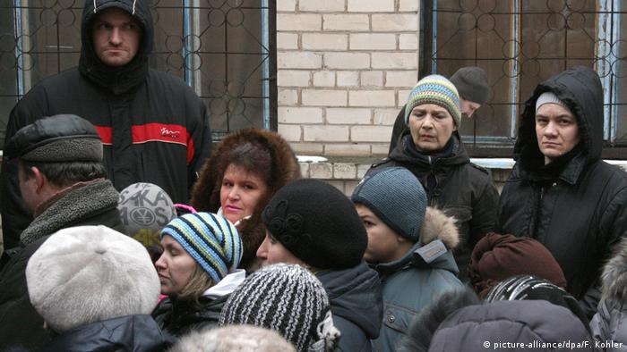 Familias rusas y ucranianas arriban a Tijuana para pedir asilo político en Estados Unidos. Se les ofreció albergue en México.