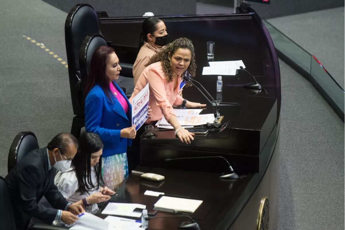 Mariana Gómez denunciará a AMLO