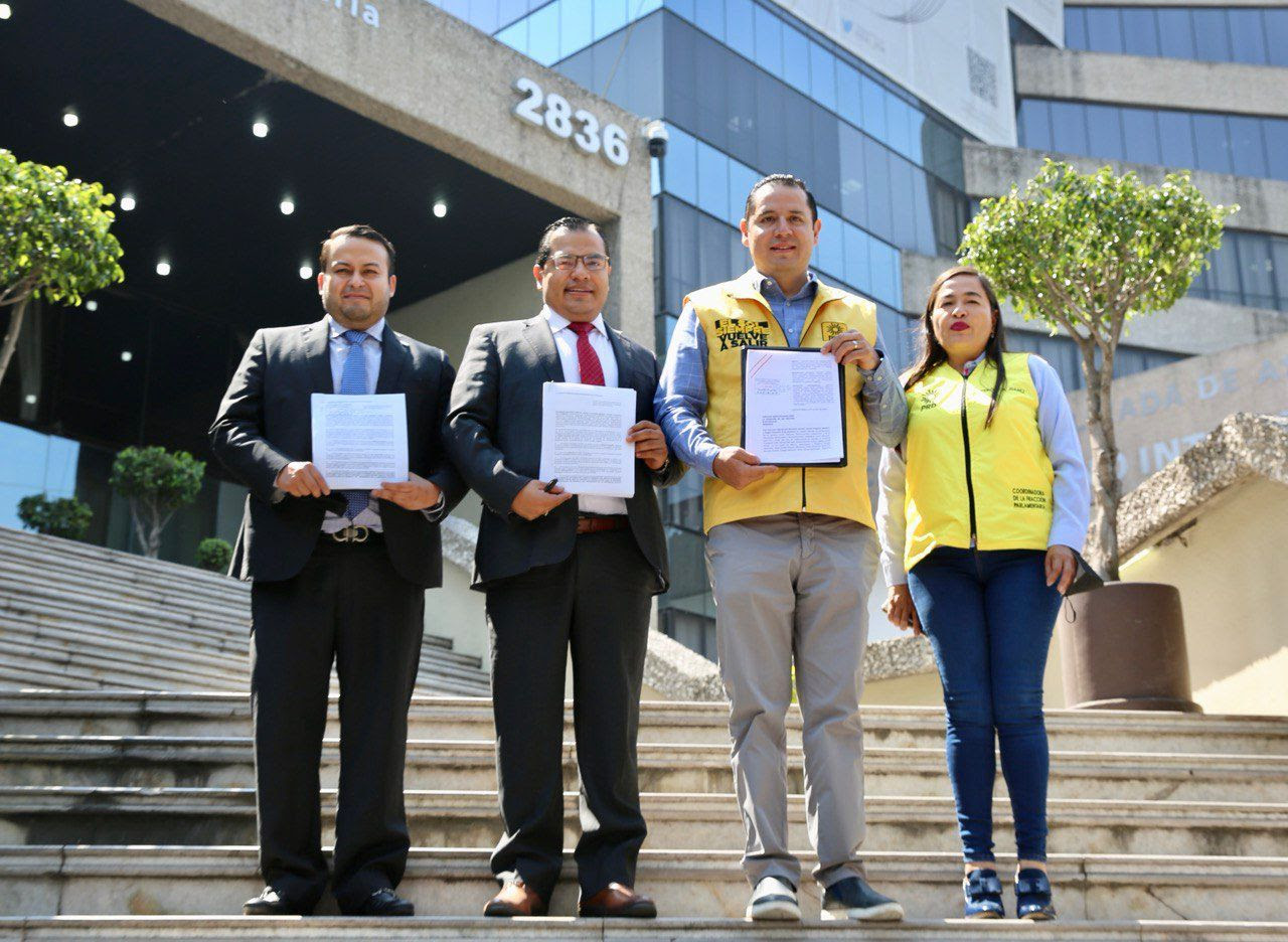 denuncia contra Mario Delgado y Américo Villarreal