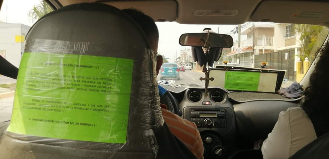 Conductor de carro de ruta en Madero