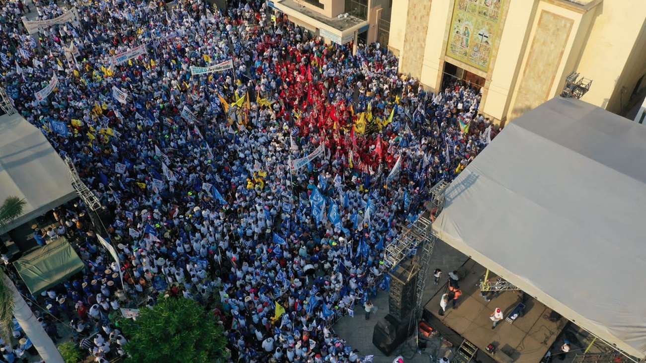 Mantenses se dieron cita con el Truko