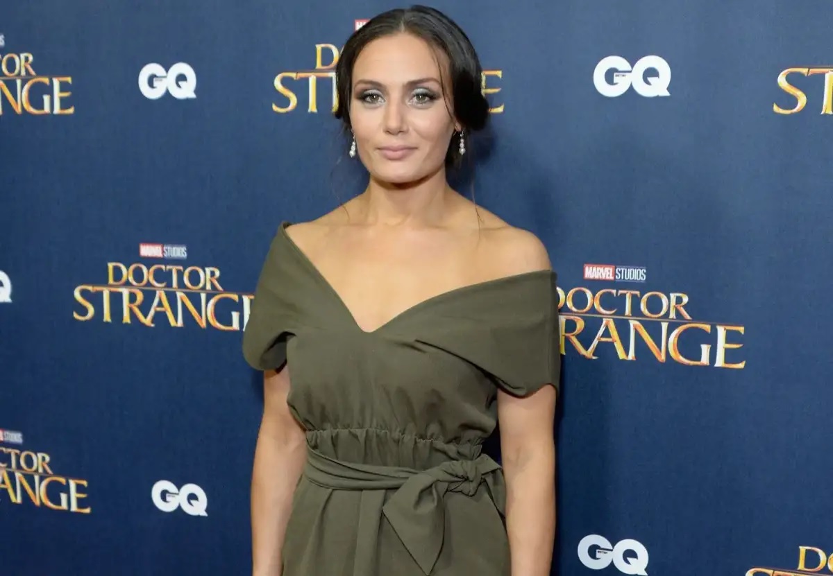 Zara Phythian actriz en Doctor Stronge