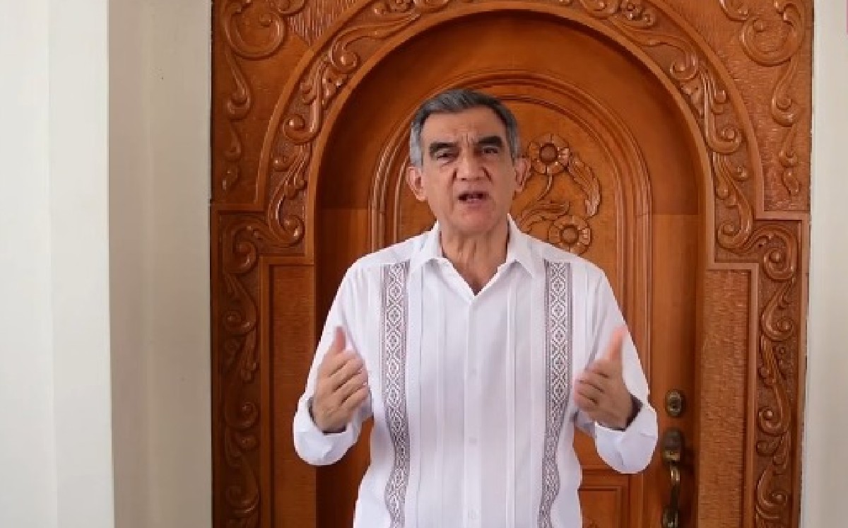En un video, el candidato a la gubernatura de Tamaulipas por Morena, Américo Villarreal, desmiente los ataques contra él y su familia.